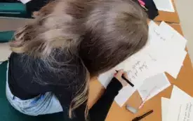 1743489983047