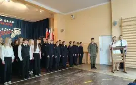 11 likstopada 2025_śłubowanie klas pierwszych (20)