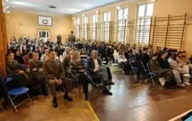 Spotkanie z płk Marcinem Kujawą Dow&oacute;dcą Pułku Reprezentacyjnego WP- (10)