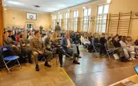 Spotkanie z płk Marcinem Kujawą Dow&oacute;dcą Pułku Reprezentacyjnego WP- (8)