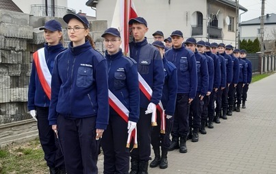 Zdjęcie do Dąb pamięci ofiar katyńskich